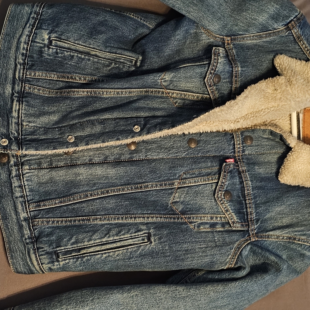 Levi's Jean Jacket - Picture 2 of 3